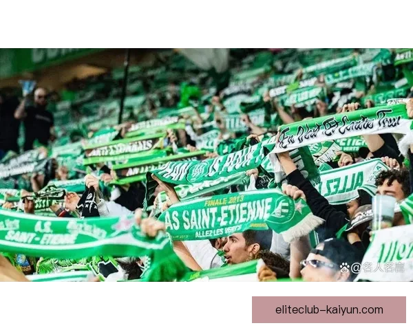 瓦列卡斯魔鬼主场迎来对手梦魇，球迷狂热助威表现亮眼